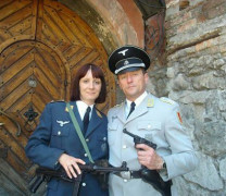 Украински медии пуснаха шокираща снимка на одески висш чиновник в нацистка униформа