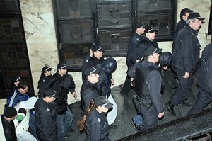 Отново закопчаха Антон Петров - Хамстера