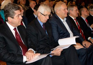 Георги Първанов подкрепи ядрената енергетика на специална конференция в БАН