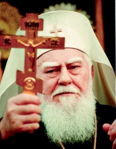 патриарх Маским Галеви дърпат Маским за брадата?