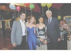овчарови Р.Овч. с големия си син Слав и най- малката дъщеря Теодора