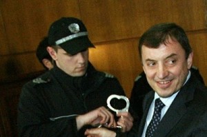 трактора Трактора изпълнява заповеди на Първанов