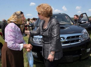 Масларова се среща с пенсионерите