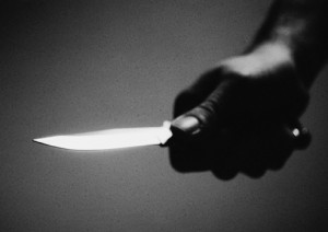 нож Сбиванията често завършват с вадене на ножове