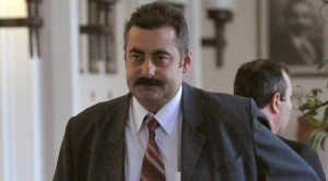 божидар нанев Свинският грип изяде главата на Божидар Нанев