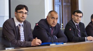дянков трайков бойко Лявата и дясната ръка на Бойко - Трайков и Дянков се търкалят по мафиотски хотели...