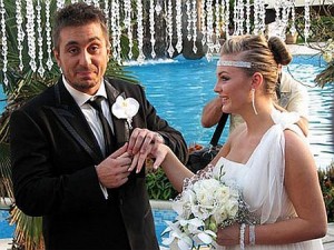 Наскоро Константин се ожени и му се роди дете... но главата му не увря!