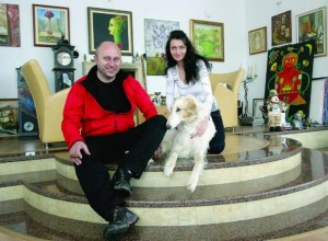 николай коцев герб Коцев отглежда щрауси в бивша резиденция на ГЕРБ
