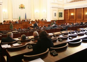 парламент Депутатите не обичат да ходят на работа