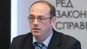 атанас семов Атанас Семов хвърли бомбата с въпроса дали Плевнелиев има черен печат в паспорта си