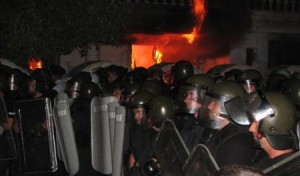 ултраси катуница И полицията не успя да спаси от гнева на бесните ултраси Цар Кировите палати в Катуница