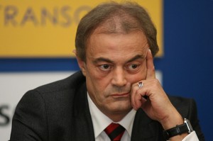 Досегашният кмет на Варна Кирил Йорданов ще се изправи на втори тур срещу аптекарския бос Марешки