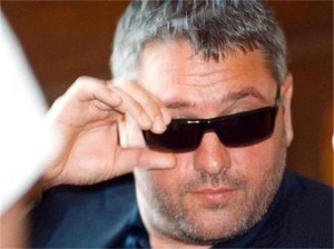 побой киро японеца