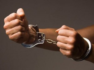 Бивш полицай би счетоводителка в училище