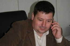 Деян Костов
