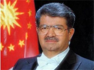 Тургут Йозал