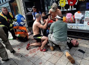 Снимки от взривовете в Бостън