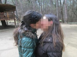 Ученички от Кюстендил предлагат платен секс
