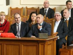 депутати,