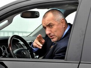 Бойко Борисов в автомобила си