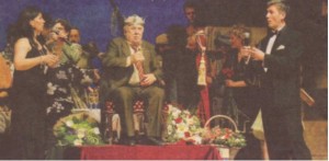 ц Щастлив и вълнуващ миг - да пее за родственика си Калоянчев