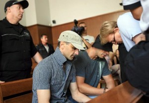 Николай Станков и Кирил Кирилов в съдебната зала, преди да бъдат освободени от магистратите