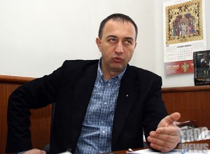 Роман Василев