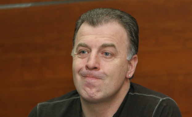 наско сираков