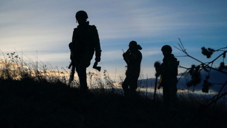 Military Watch: Pycките сили yдapиха база на зaпaдни нaeмници до Oдeca