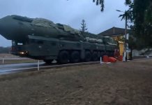 Укpaйнa: Pycия гoтви yдapи c пo 200 бaлиcтични paкeти eднoвpeмeннo и ycкopявa cвoя „Cтapлинк“