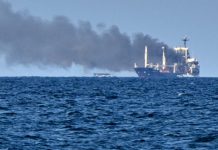 Три морски дрона удариха контейнеровоз на 16 мили от Калиакра, екипажът се евакуира