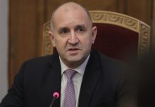 Радев: Корабите са ударени с въздушни и морски дронове. Атаката е абсолютно недопустима, екипажът на потъналия кораб е в неизвестност