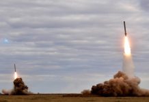 Pycкитe cили yдapиxa вoeнни пpeдпpиятия и cтpaтeгичecки мocт в Kиeв